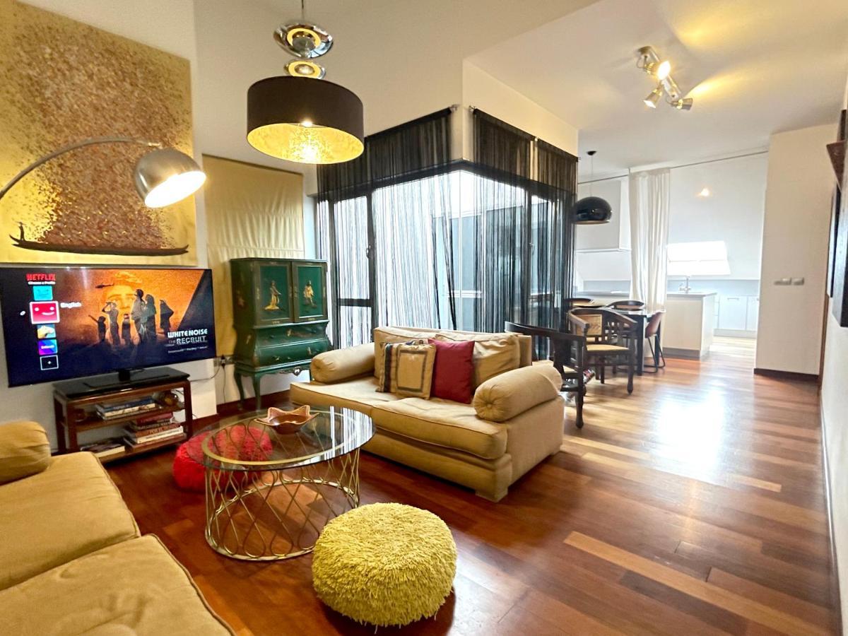 Atico En Plaza De La Constitucion 3 Bedrooms Màlaga Exteriér fotografie