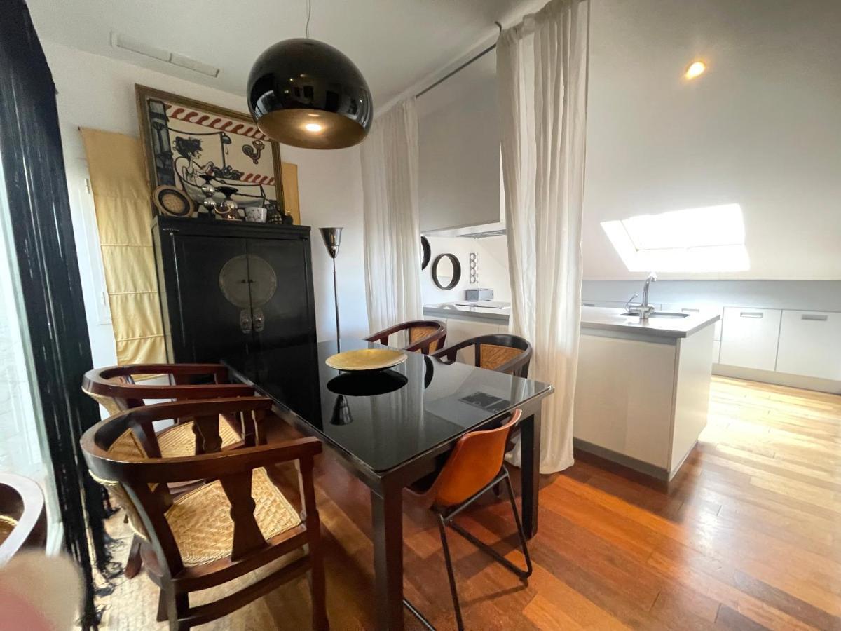 Atico En Plaza De La Constitucion 3 Bedrooms Màlaga Exteriér fotografie