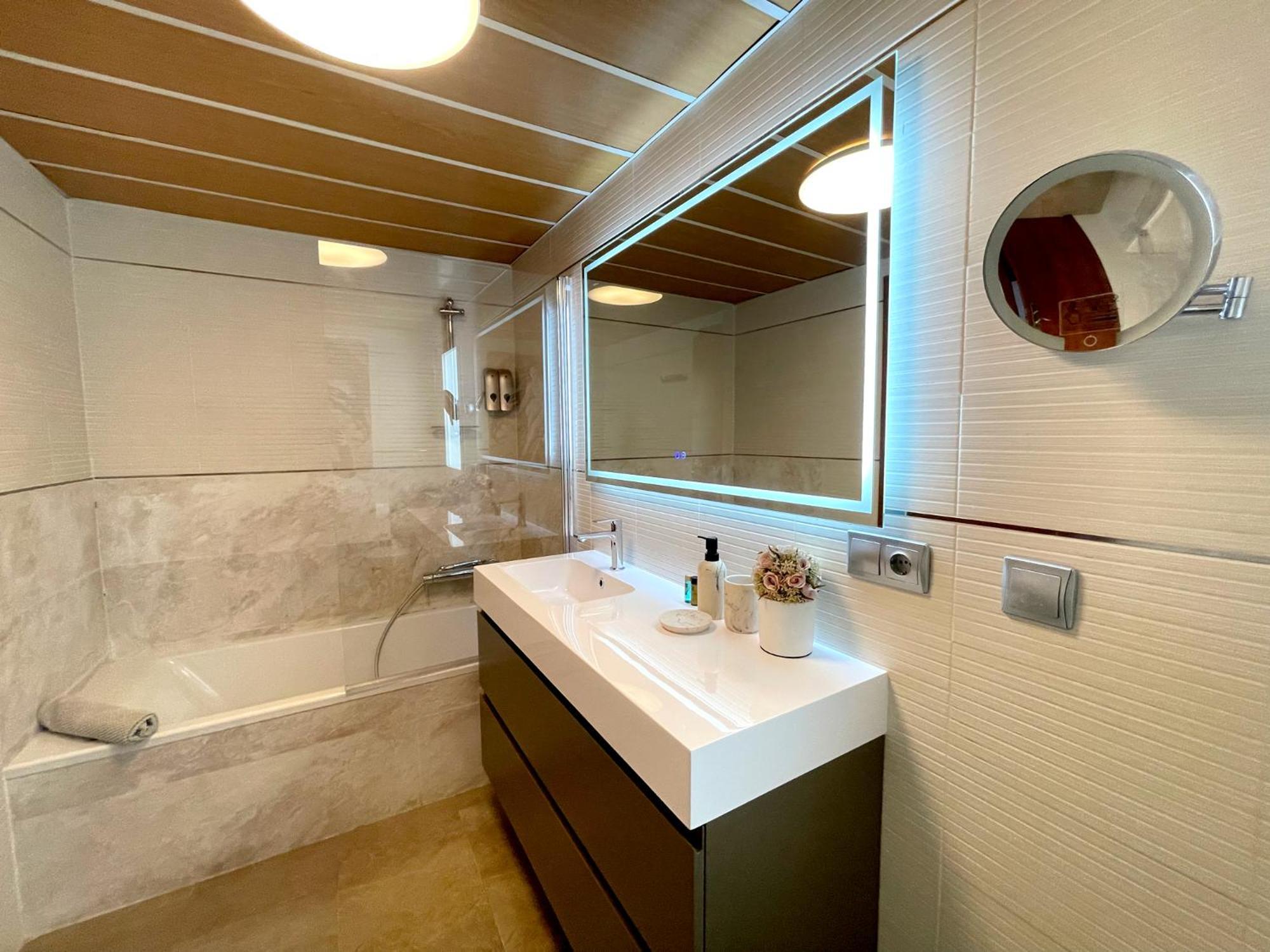 Atico En Plaza De La Constitucion 3 Bedrooms Màlaga Exteriér fotografie